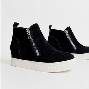 Steve Madden Black Wedge Sneakers with Side Zip